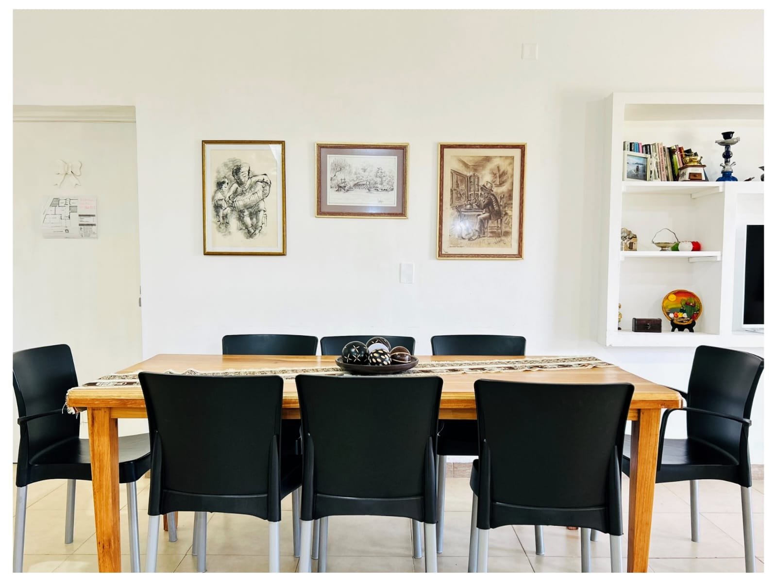 Living amplio y luminoso en cabañas La Esquina de la Flor